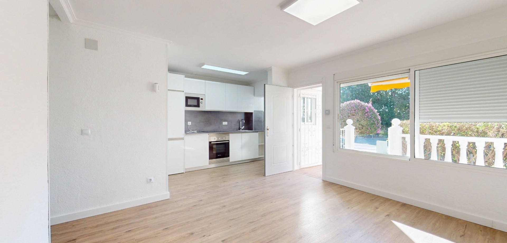 2 Bed, 1 Bath, ApartmentFor Sale, Orihuela Costa, Alicante