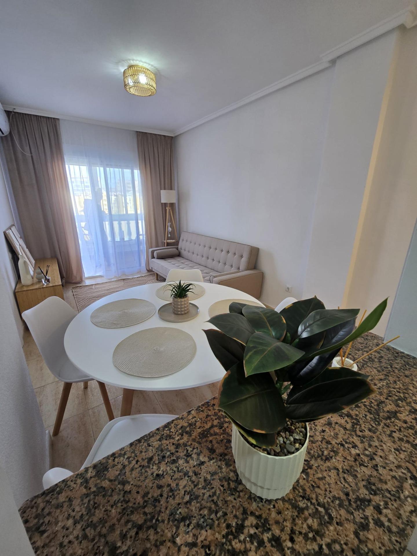 1 Bed, 1 Bath, ApartmentFor Sale, Torrevieja, Alicante