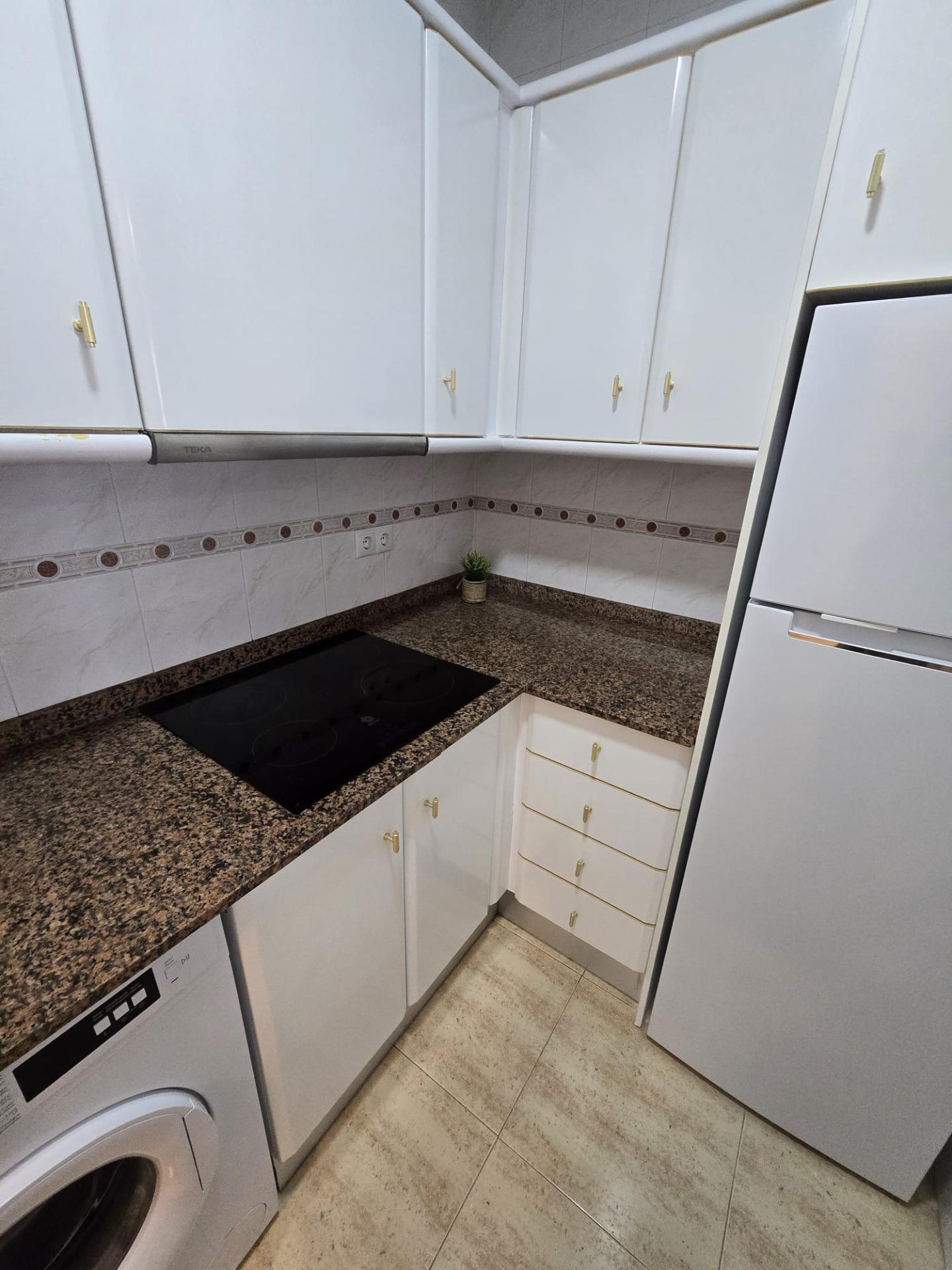 1 Bed, 1 Bath, ApartmentFor Sale, Torrevieja, Alicante
