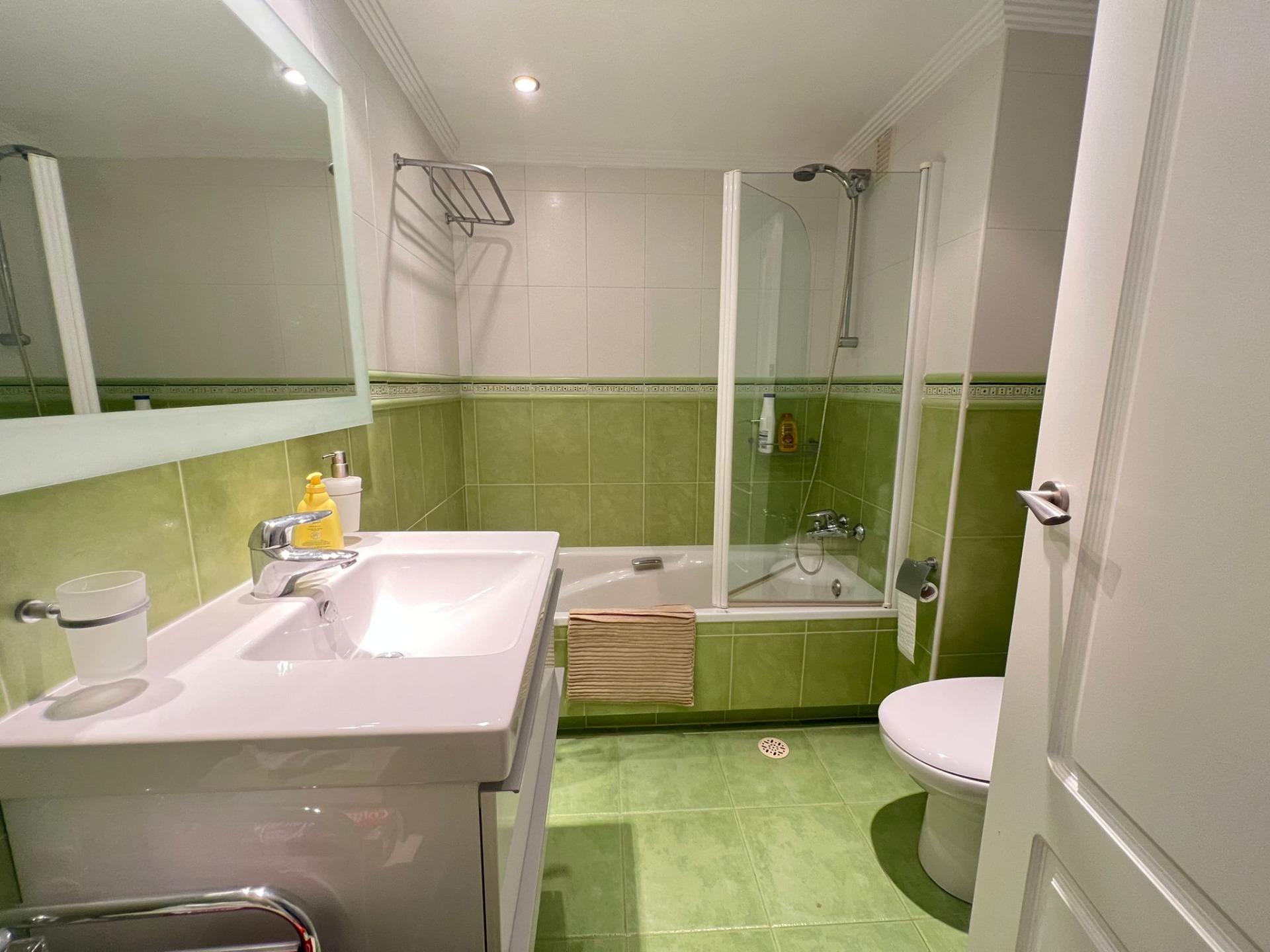 3 Bed, 2 Bath, ApartmentFor Sale, Benidorm, Alicante