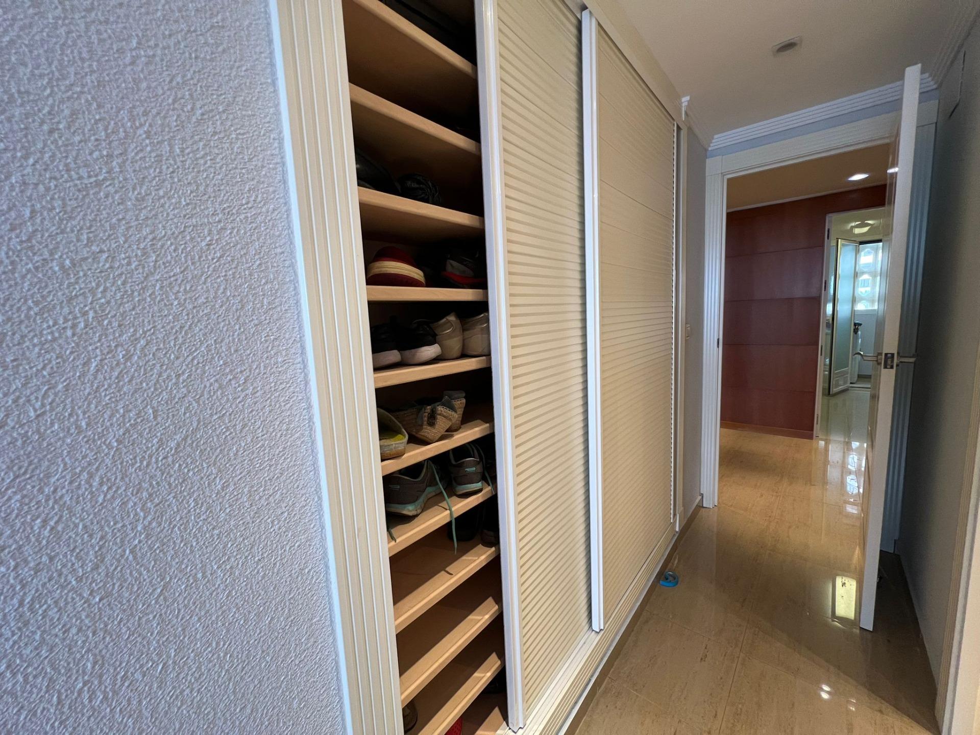 3 Bed, 2 Bath, ApartmentFor Sale, Benidorm, Alicante