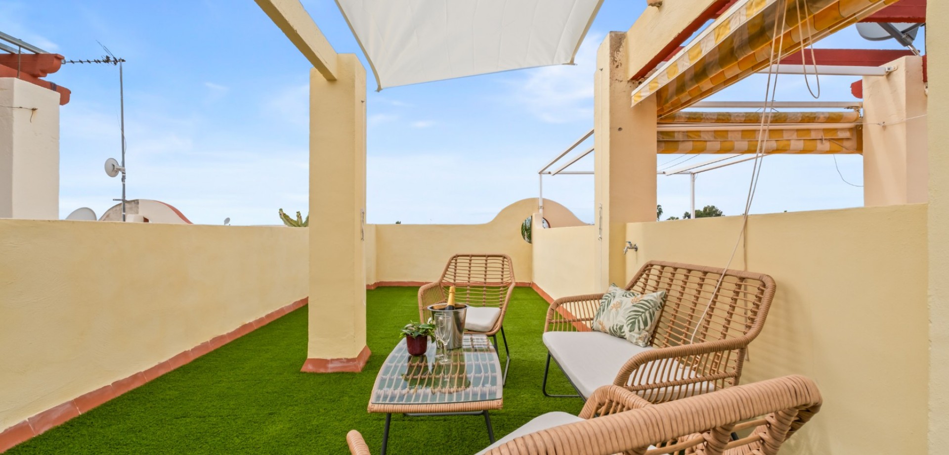 2 Bed, 1 Bath, HouseFor Sale, Orihuela Costa, Alicante