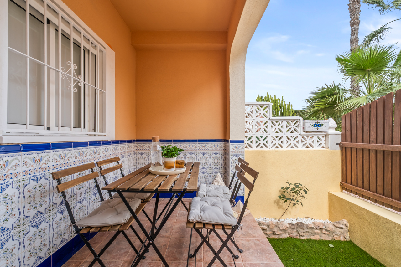 2 Bed, 2 Bath, HouseFor Sale, Playa Flamenca, Alicante