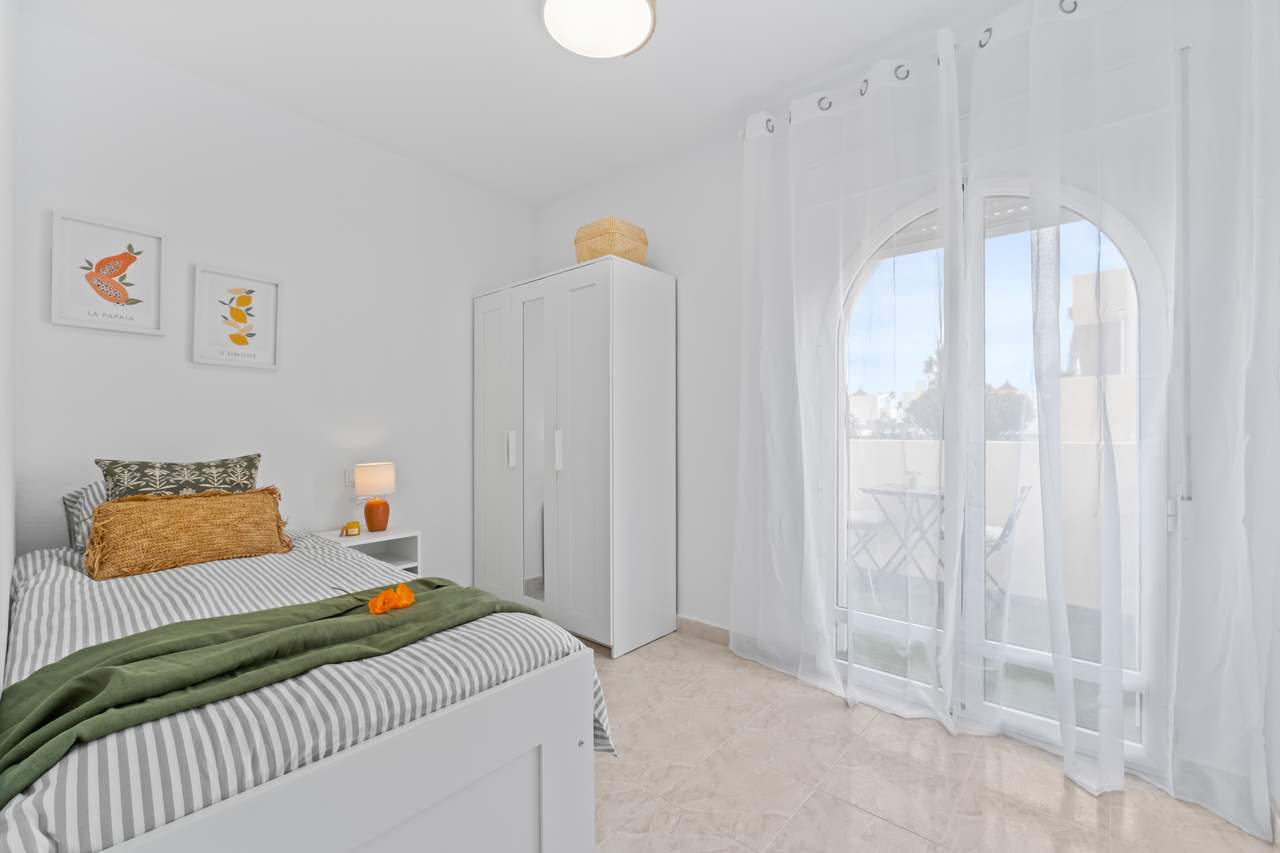 2 Bed, 2 Bath, HouseFor Sale, Playa Flamenca, Alicante