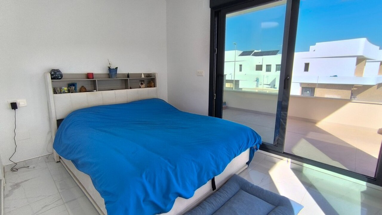 3 Bed, 2 Bath, HouseFor Sale, La Herrada, Alicante