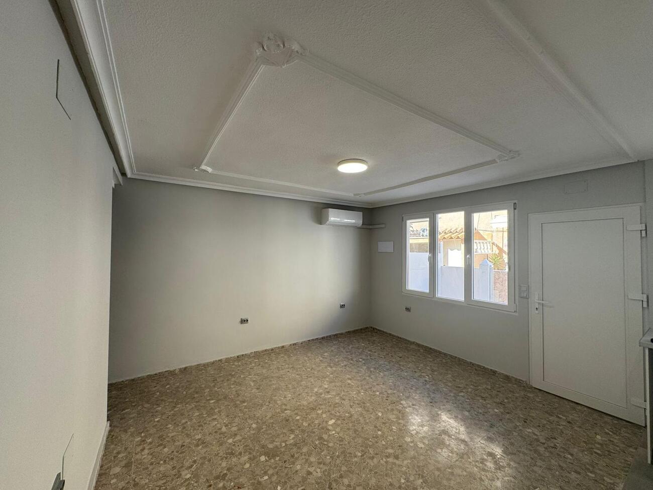 3 Bed, 1 Bath, ApartmentFor Sale, La Mata, Alicante