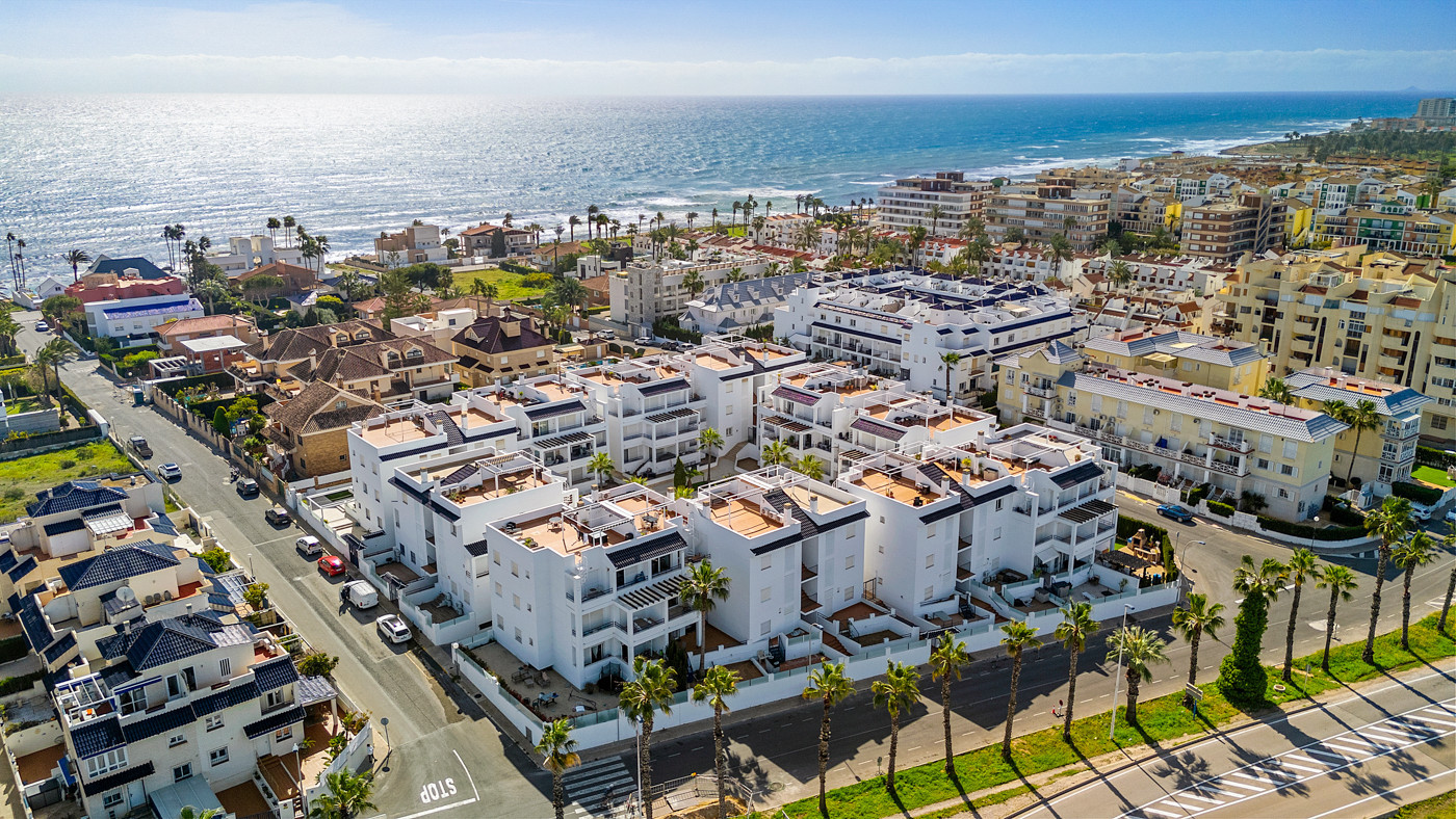 2 Bed, 2 Bath, ApartmentFor Sale, Torrevieja, Alicante
