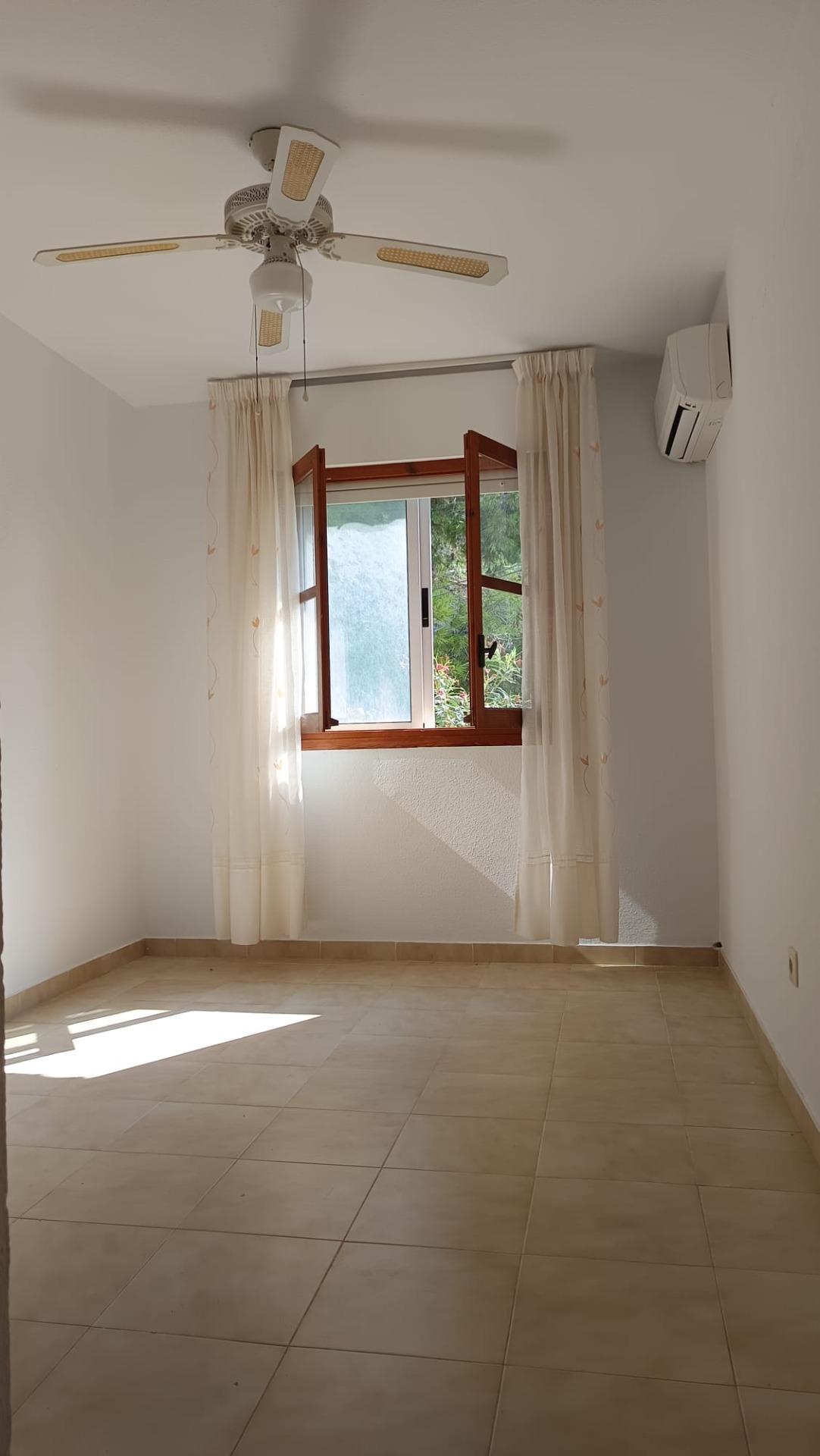 1 Bed, 1 Bath, HouseFor Sale, Torrevieja, Alicante