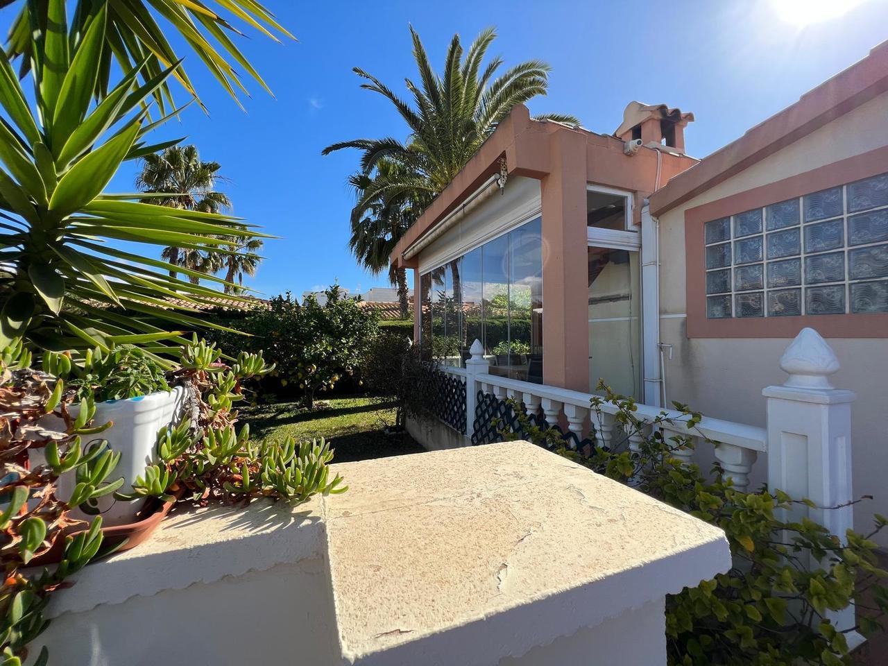 3 Bed, 2 Bath, HouseFor Sale, Cabo Roig, Alicante