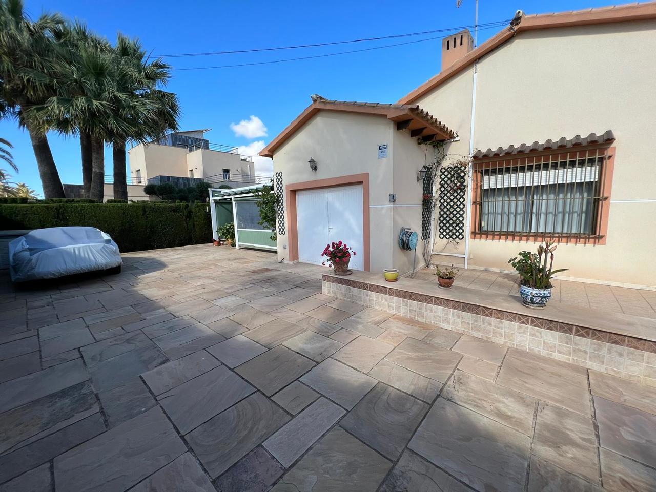 3 Bed, 2 Bath, HouseFor Sale, Cabo Roig, Alicante