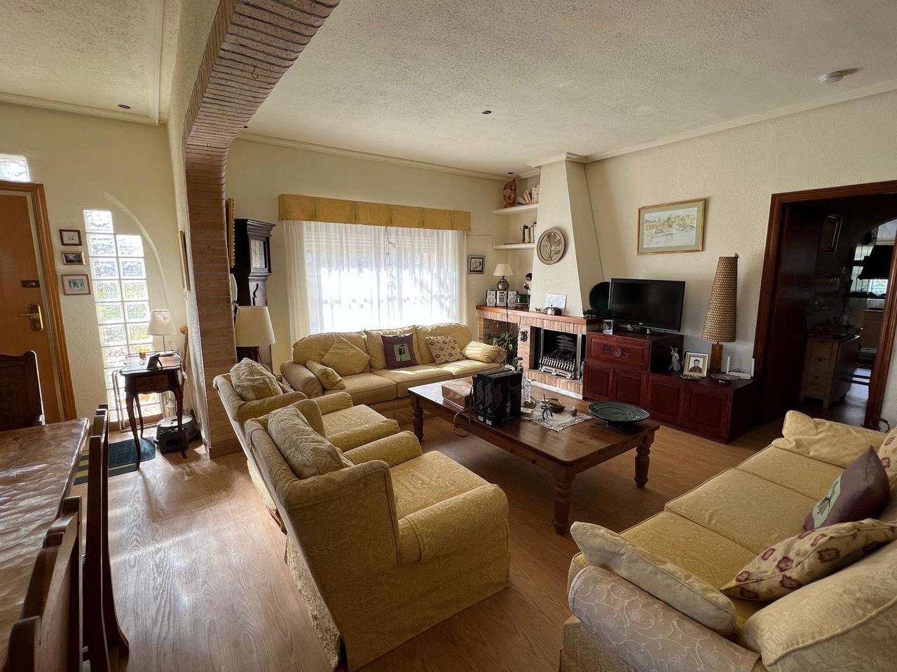 3 Bed, 2 Bath, HouseFor Sale, Cabo Roig, Alicante