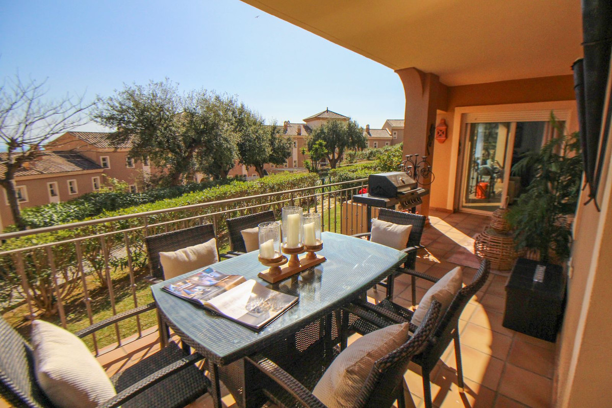 2 Bed, 2 Bath, ApartmentFor Sale, La Mairena, Malaga