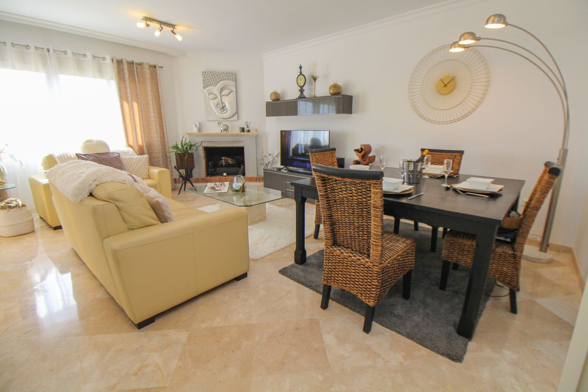 2 Bed, 2 Bath, ApartmentFor Sale, La Mairena, Malaga