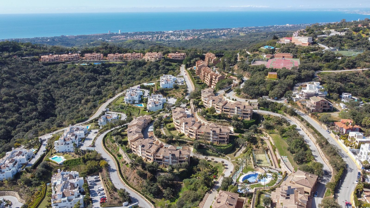 2 Bed, 2 Bath, ApartmentFor Sale, La Mairena, Malaga