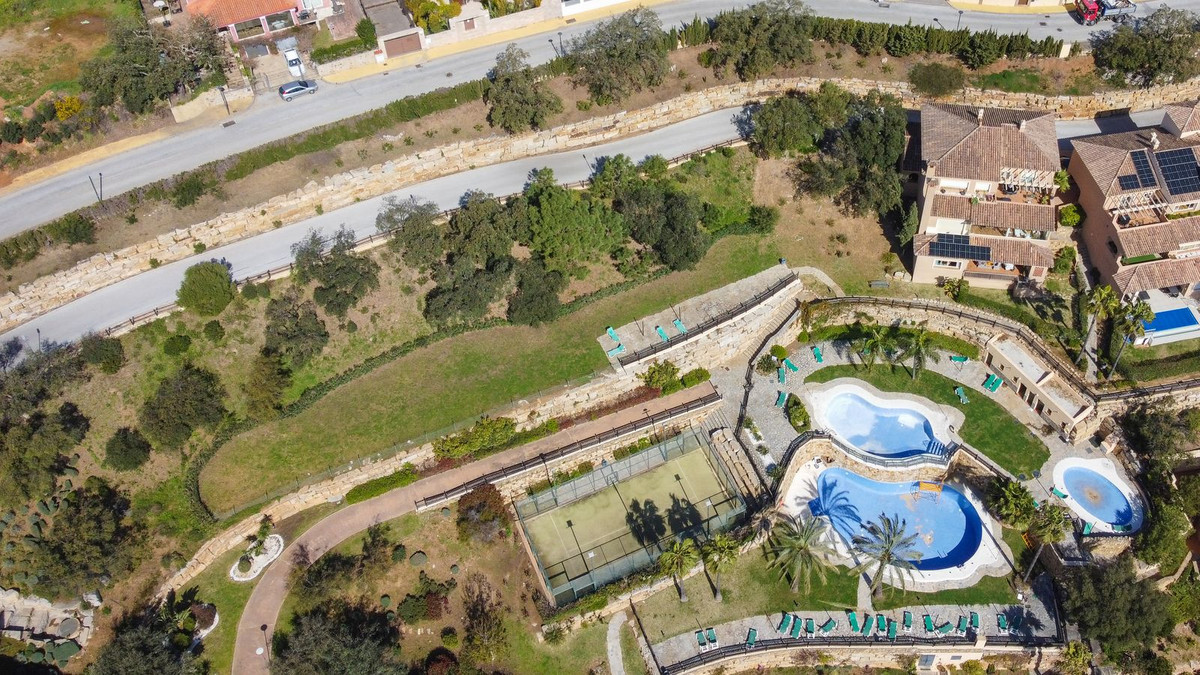 2 Bed, 2 Bath, ApartmentFor Sale, La Mairena, Malaga