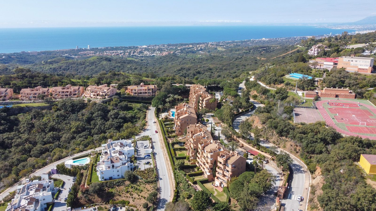 2 Bed, 2 Bath, ApartmentFor Sale, La Mairena, Malaga