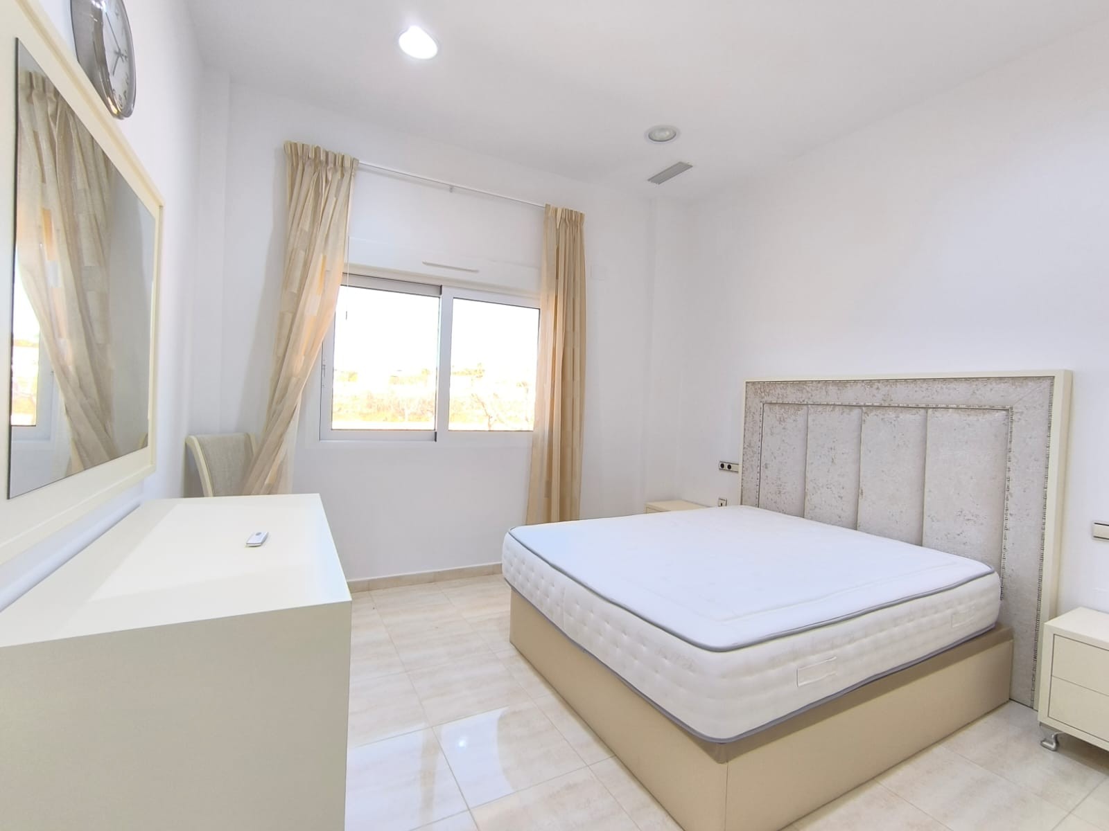 4 Bed, 5 Bath, HouseFor Sale, Pinoso, Alicante