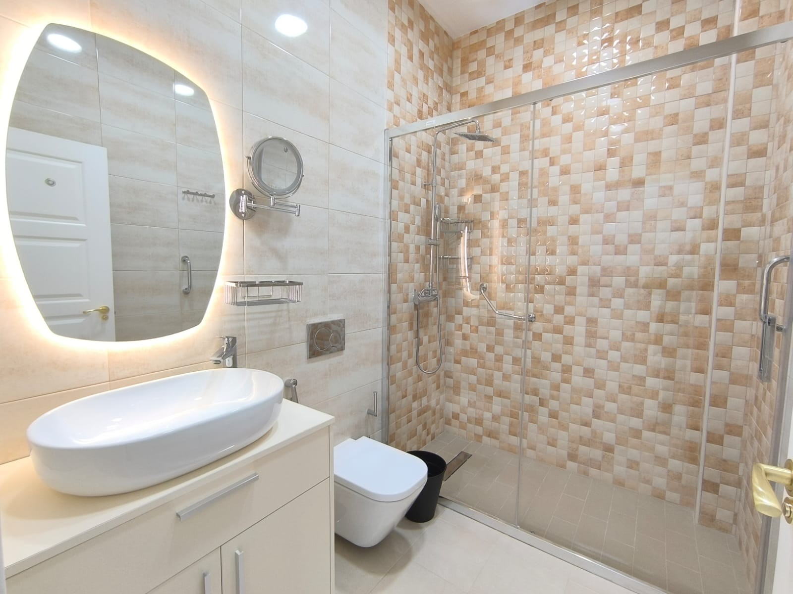 4 Bed, 5 Bath, HouseFor Sale, Pinoso, Alicante