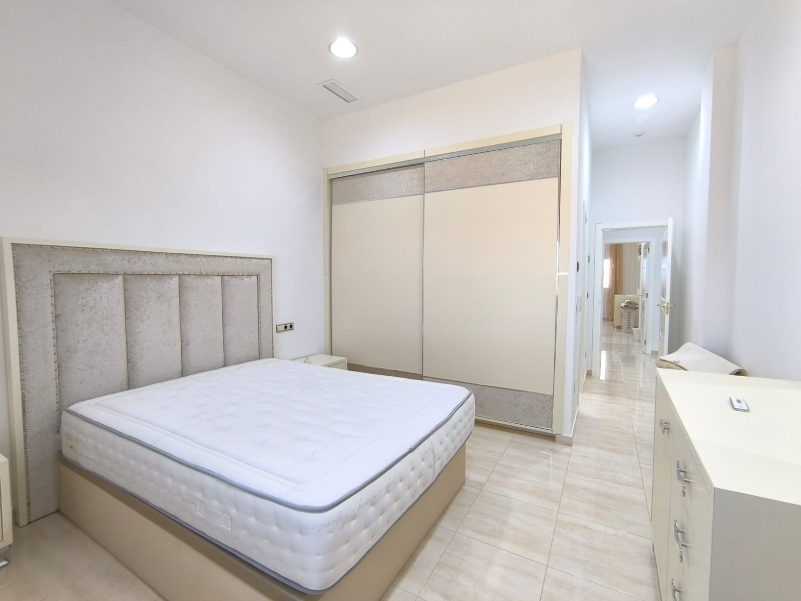 4 Bed, 5 Bath, HouseFor Sale, Pinoso, Alicante