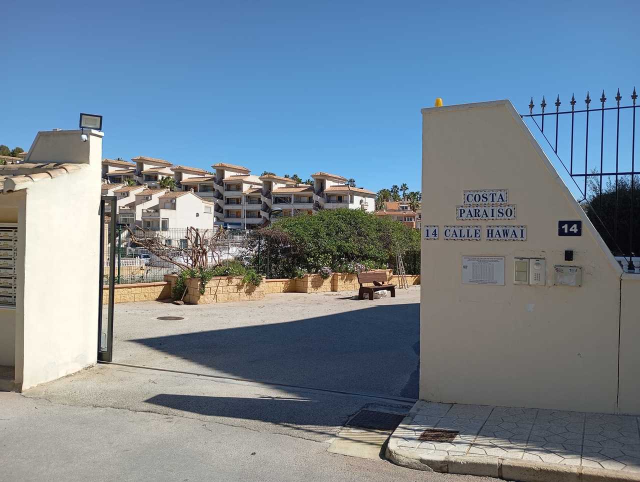 2 Bed, 1 Bath, ApartmentFor Sale, Villamartin, Alicante