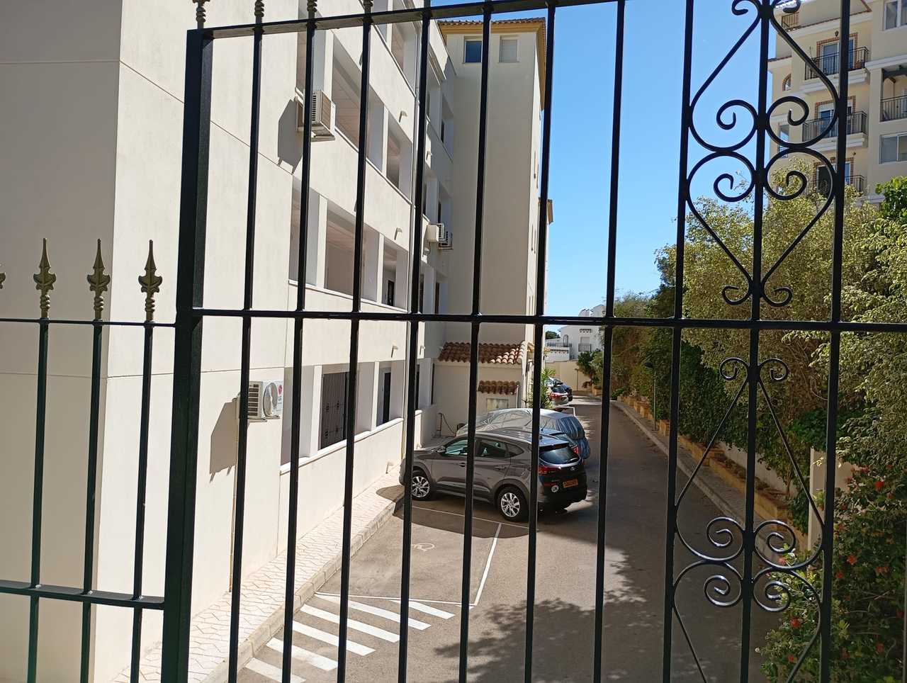 2 Bed, 1 Bath, ApartmentFor Sale, Villamartin, Alicante