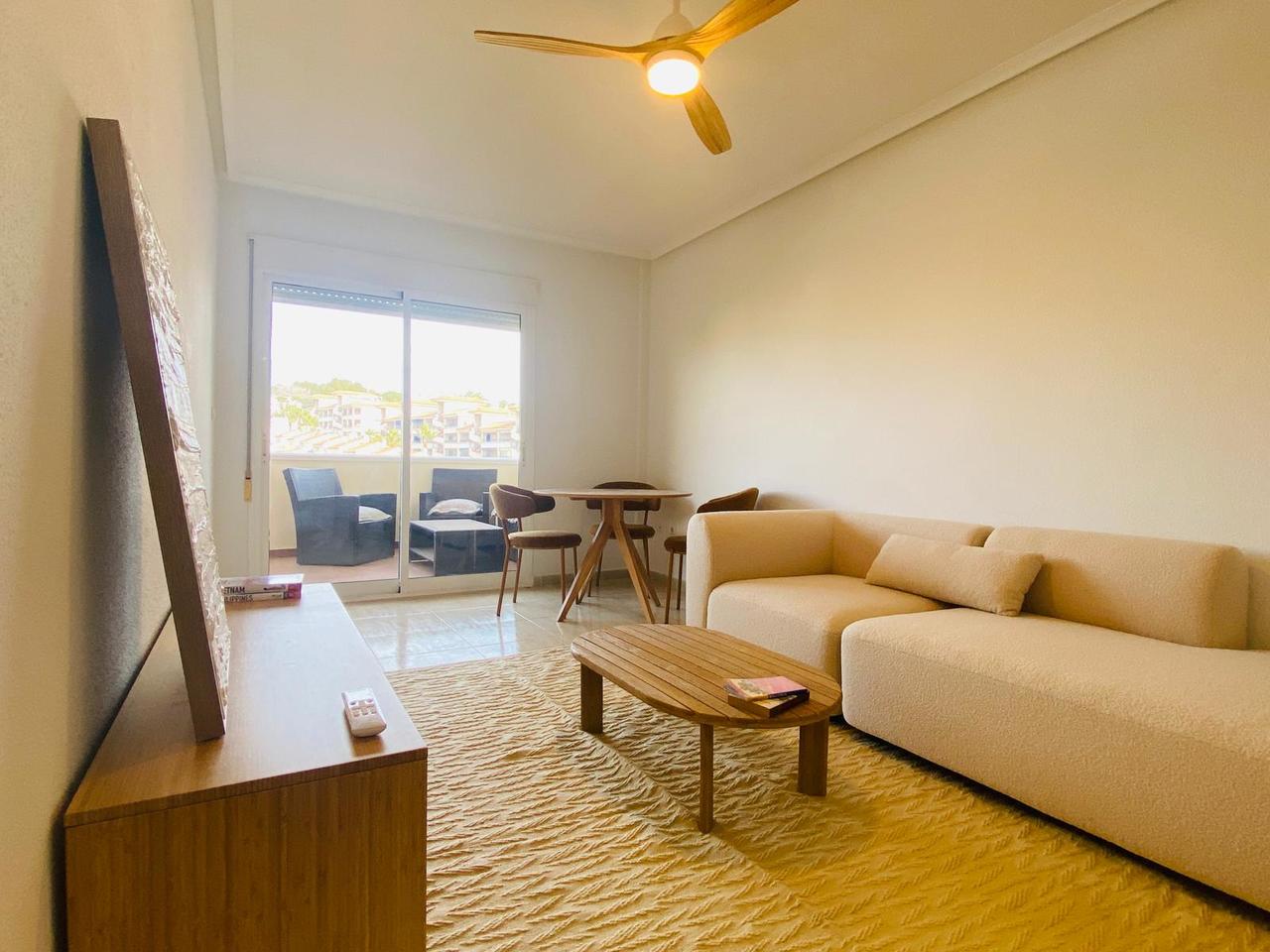 2 Bed, 1 Bath, ApartmentFor Sale, Villamartin, Alicante