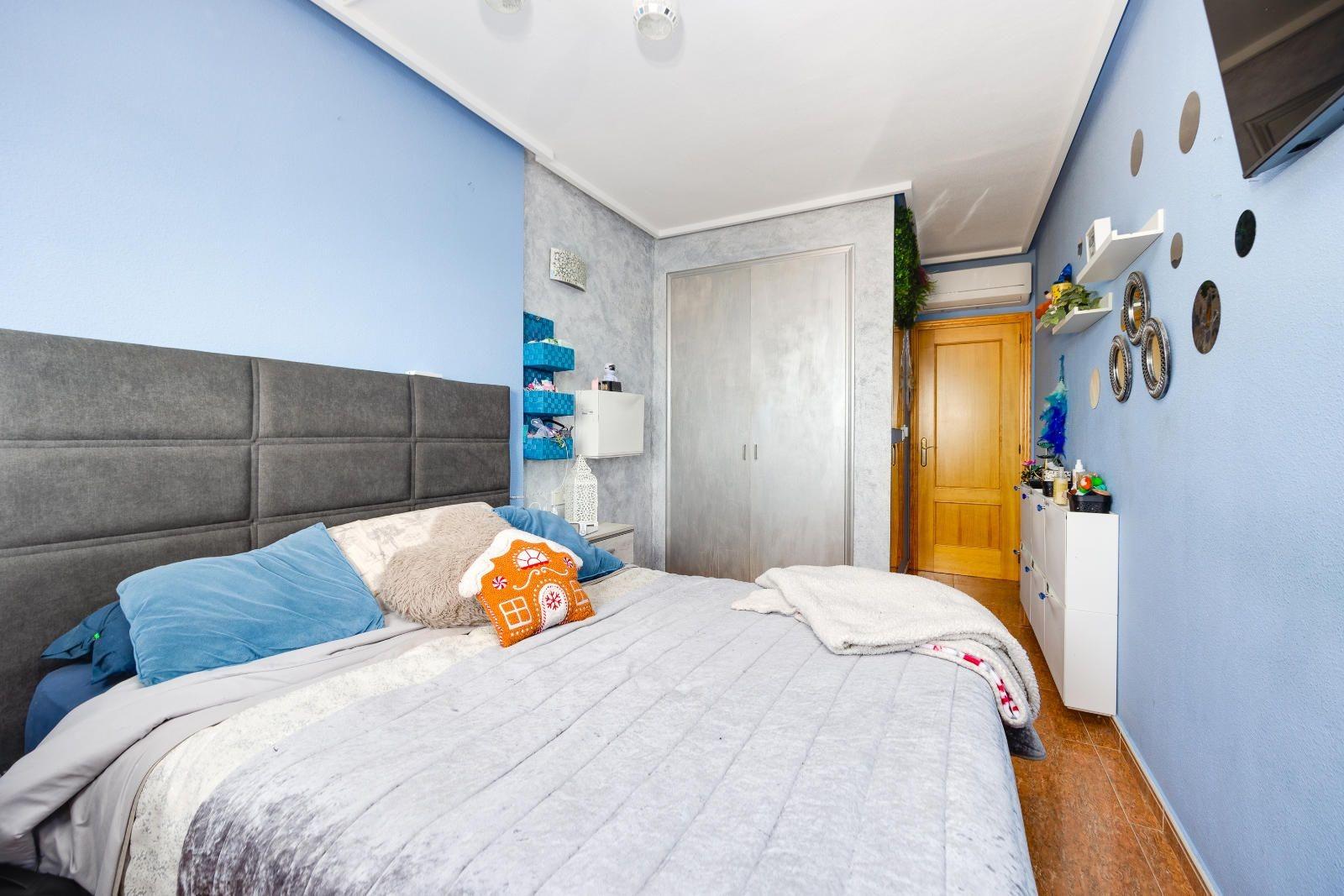 2 Bed, 1 Bath, ApartmentFor Sale, Torrevieja, Alicante