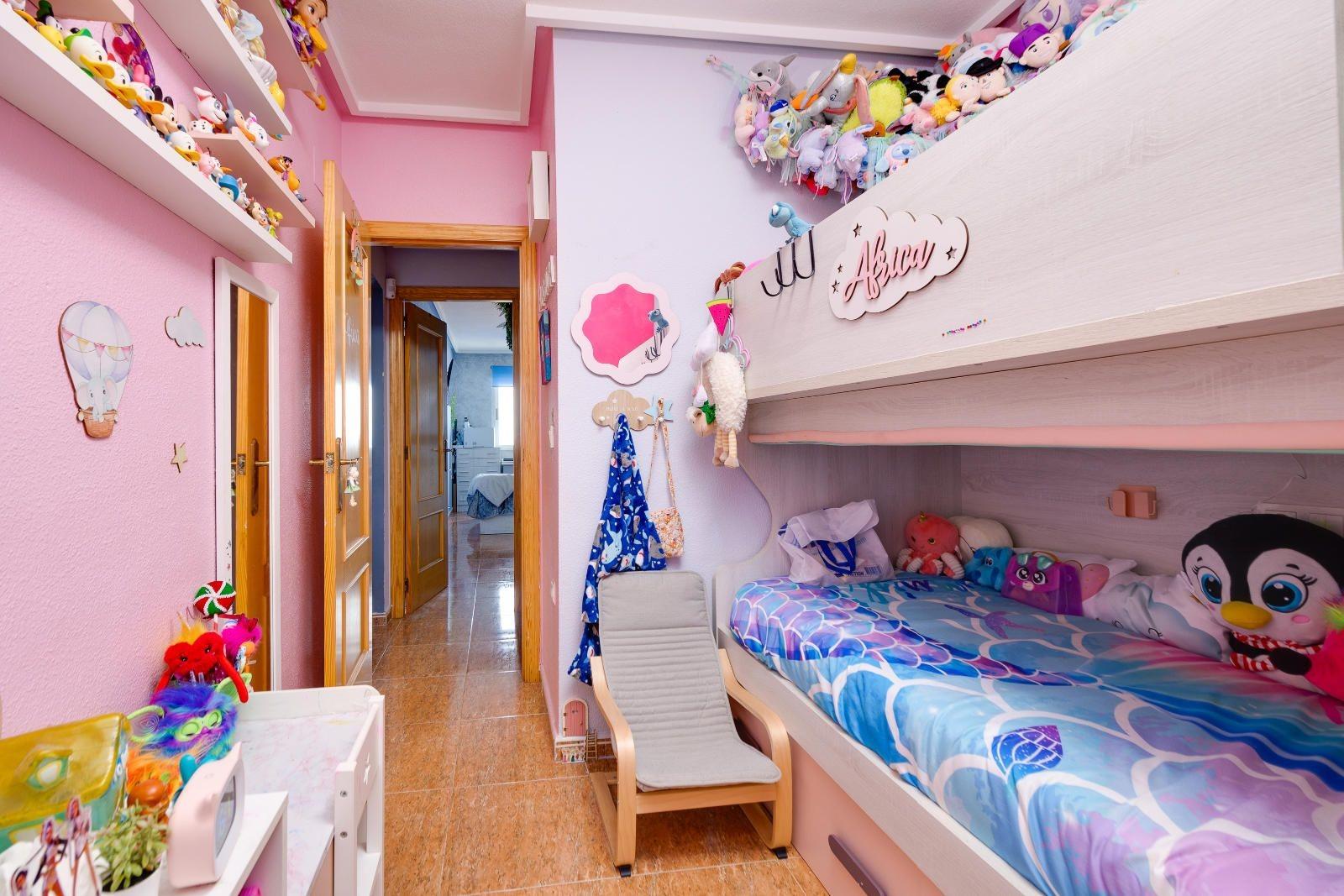 2 Bed, 1 Bath, ApartmentFor Sale, Torrevieja, Alicante