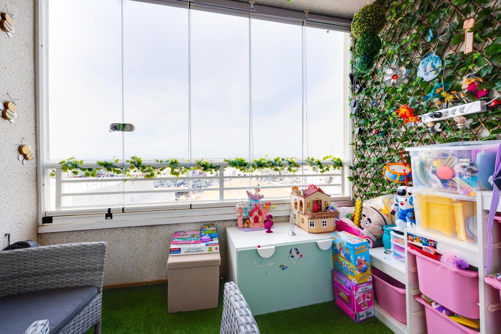 2 Bed, 1 Bath, ApartmentFor Sale, Torrevieja, Alicante