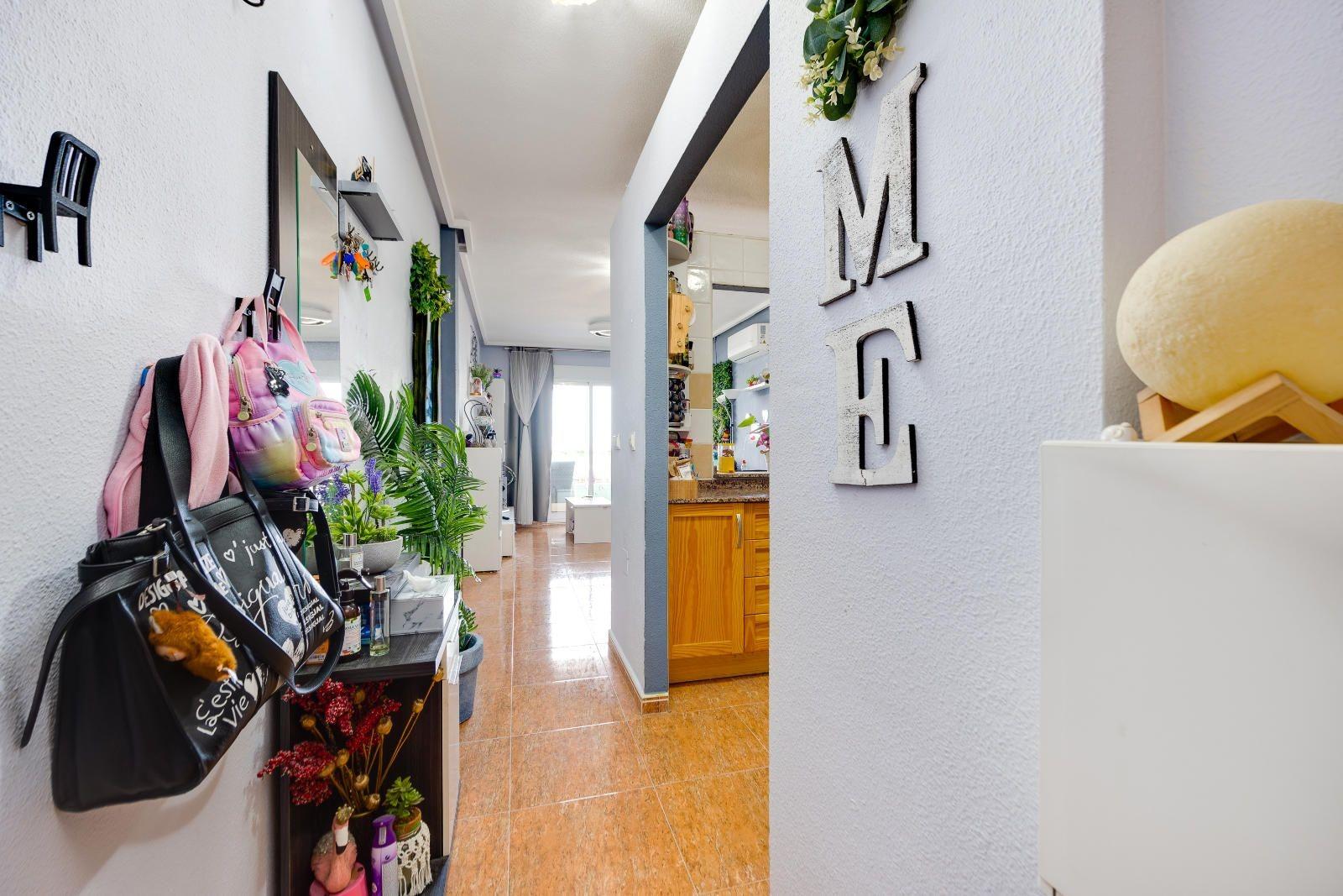 2 Bed, 1 Bath, ApartmentFor Sale, Torrevieja, Alicante