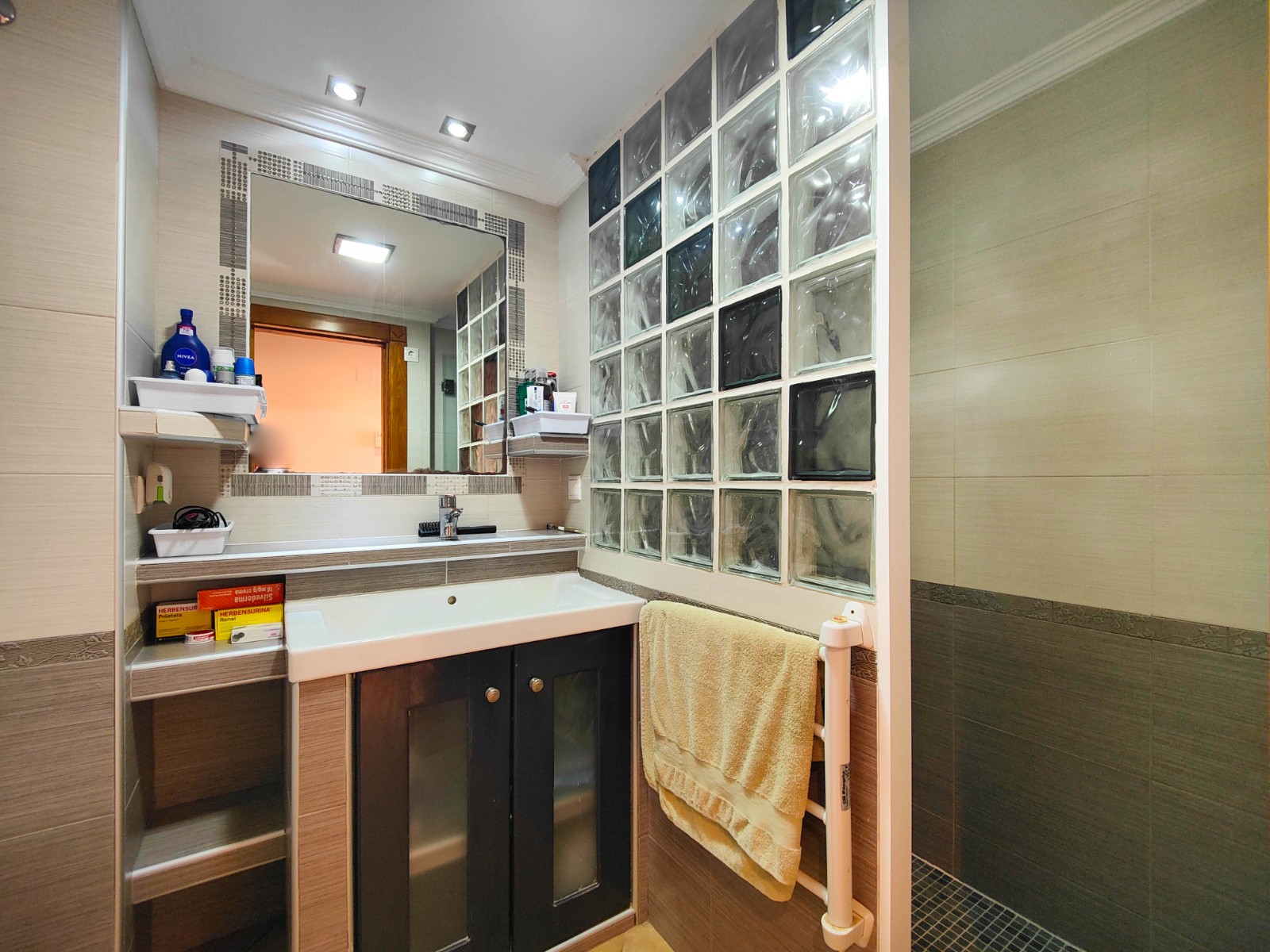 2 Bed, 1 Bath, ApartmentFor Sale, Torrevieja, Alicante