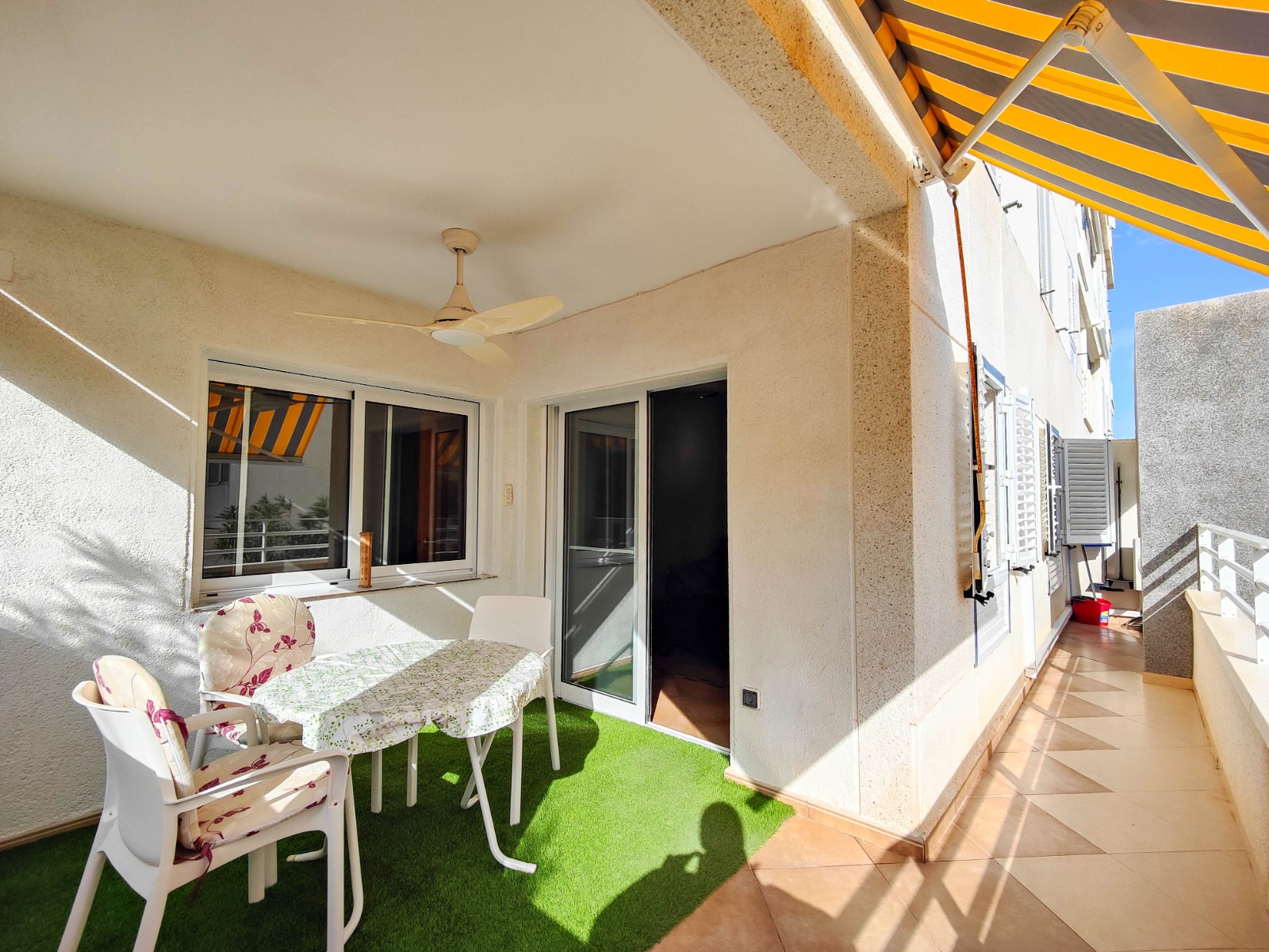 2 Bed, 1 Bath, ApartmentFor Sale, Torrevieja, Alicante
