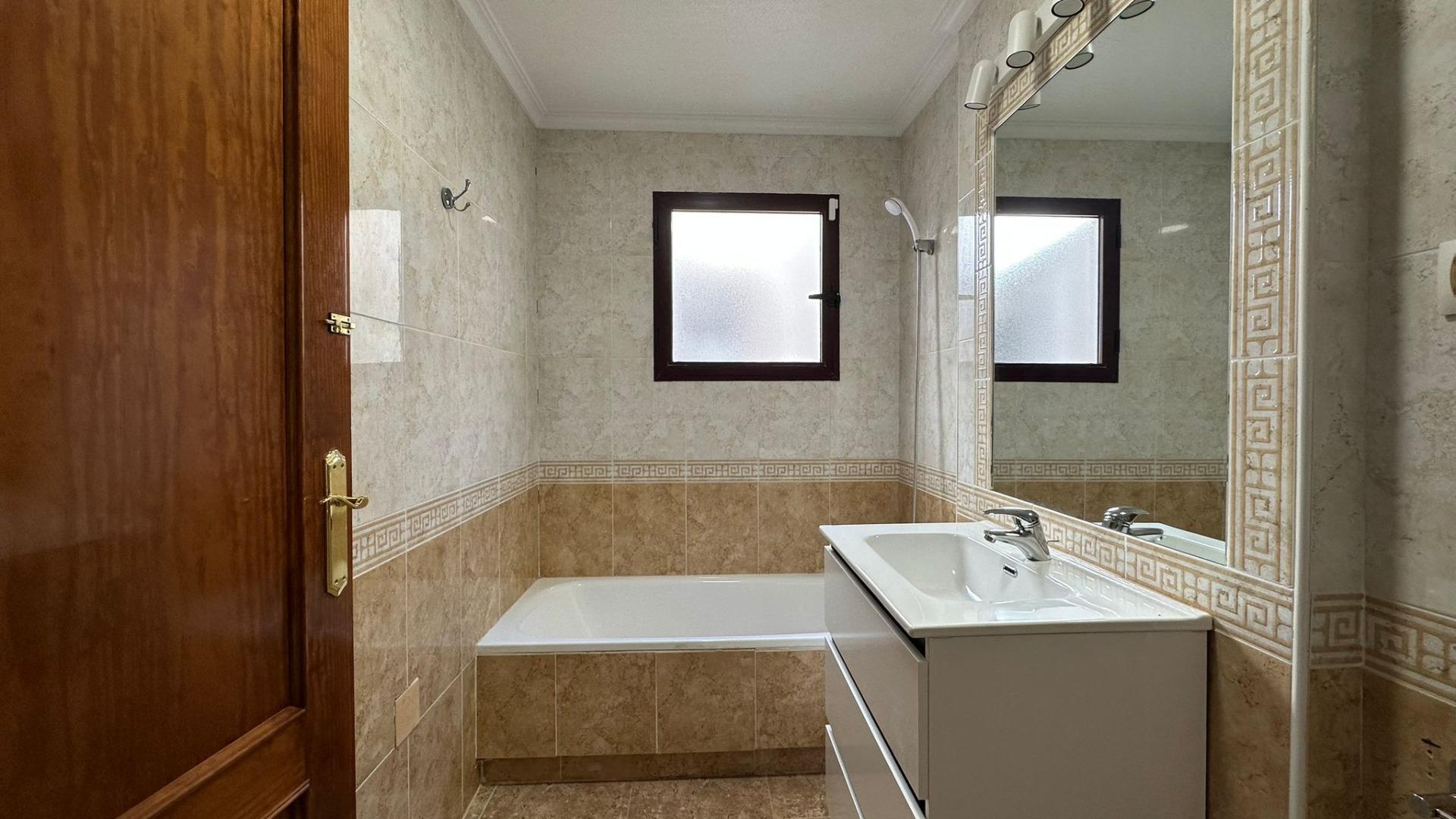 2 Bed, 1 Bath, ApartmentFor Sale, Orihuela Costa, Alicante