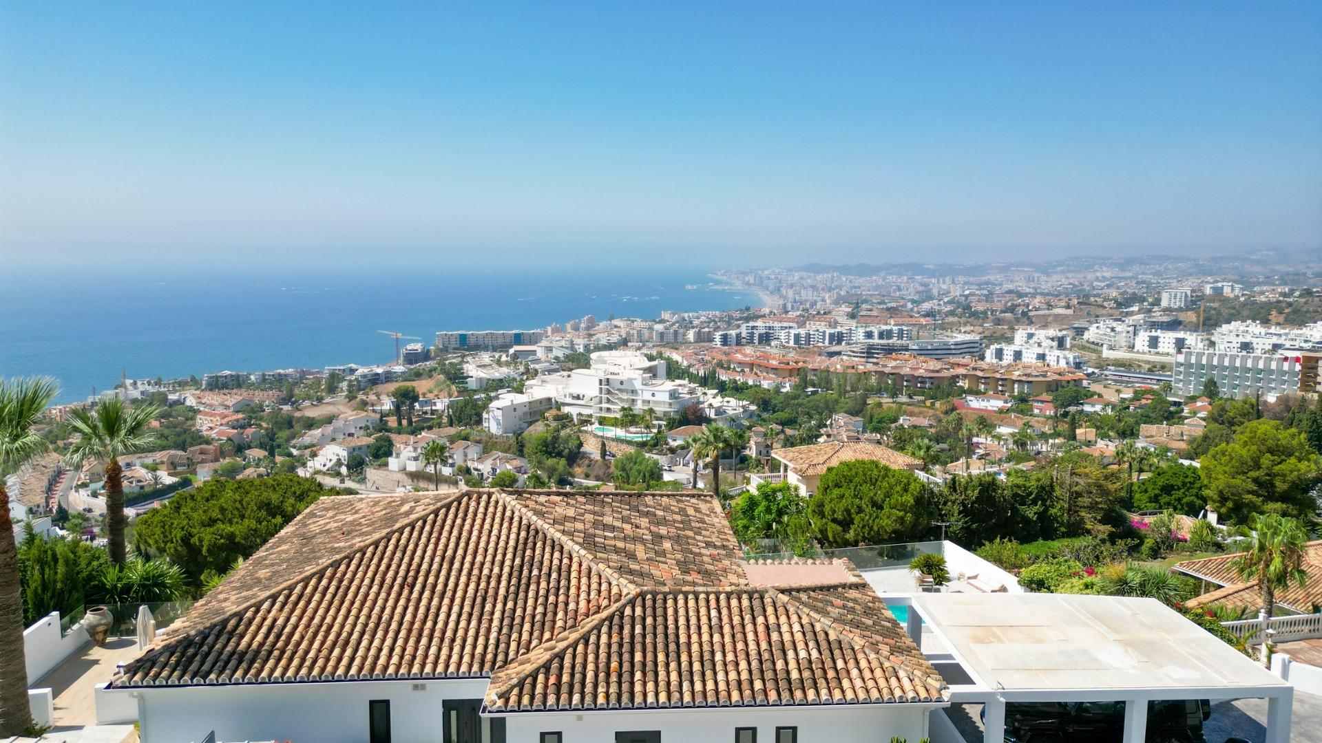 4 Bed, 4 Bath, HouseFor Sale, Benalmadena, Malaga