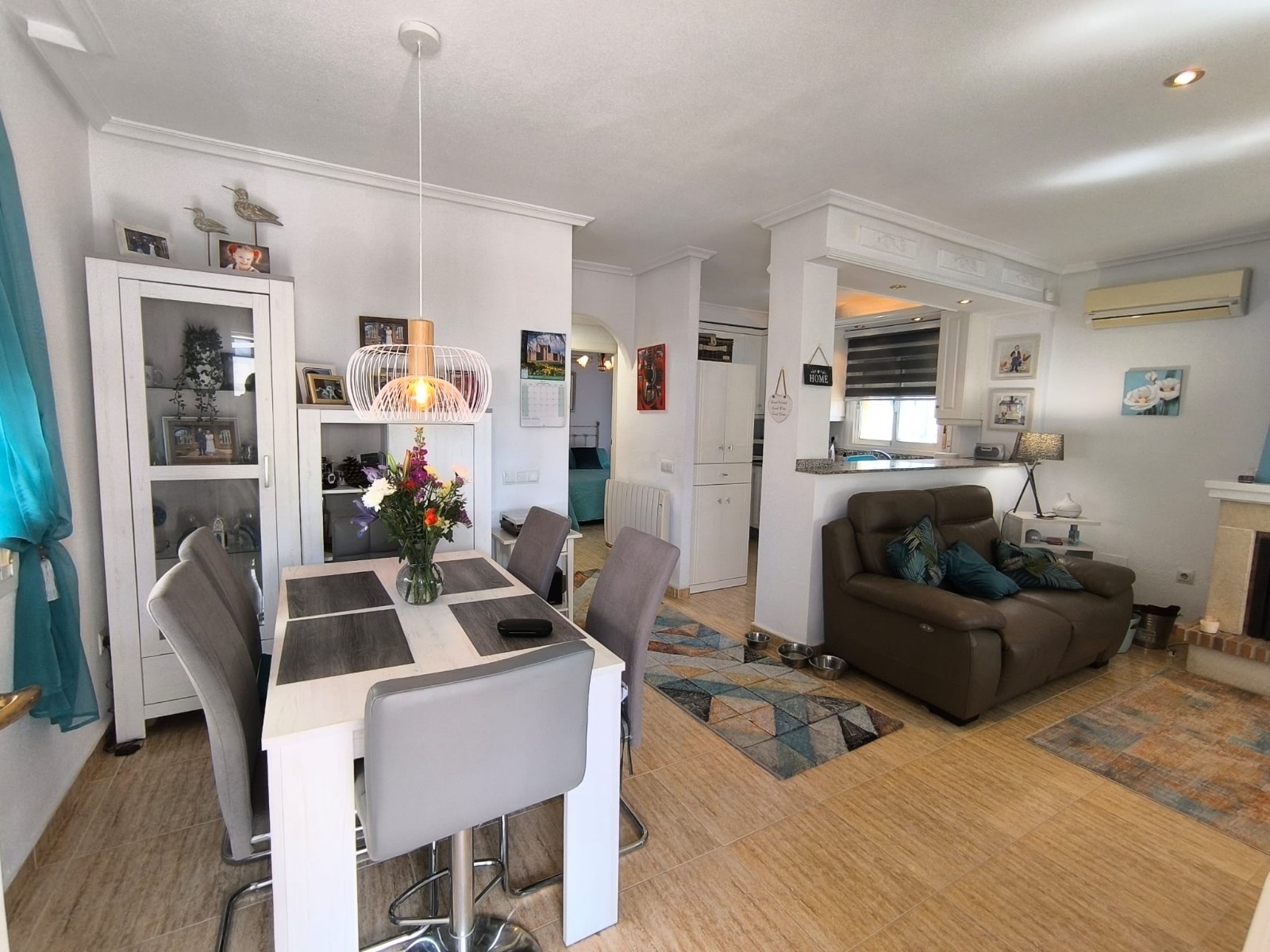 3 Bed, 2 Bath, HouseFor Sale, El Raso, Alicante