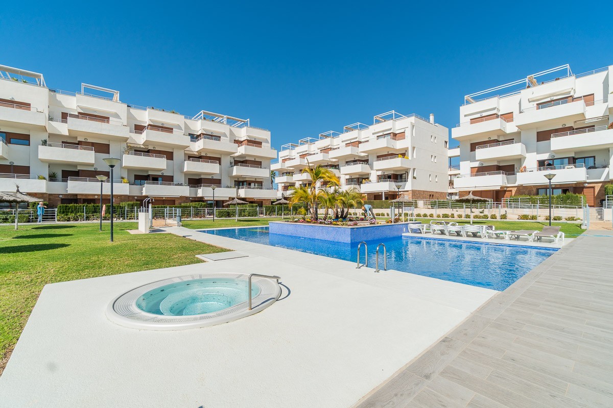 2 Bed, 2 Bath, ApartmentFor Sale, Orihuela Costa, Alicante