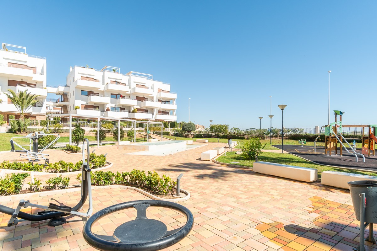 2 Bed, 2 Bath, ApartmentFor Sale, Orihuela Costa, Alicante
