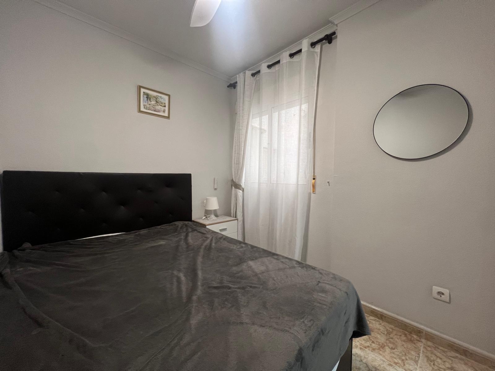 2 Bed, 1 Bath, ApartmentFor Sale, Torrevieja, Alicante
