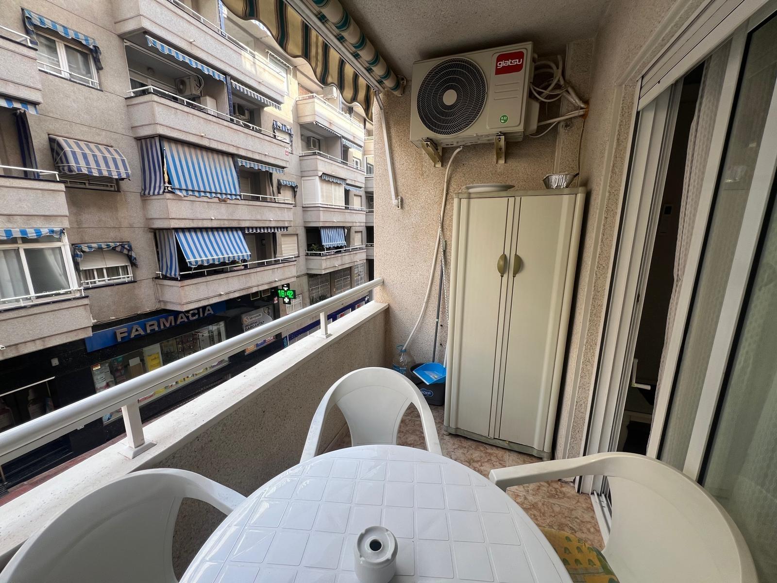 2 Bed, 1 Bath, ApartmentFor Sale, Torrevieja, Alicante