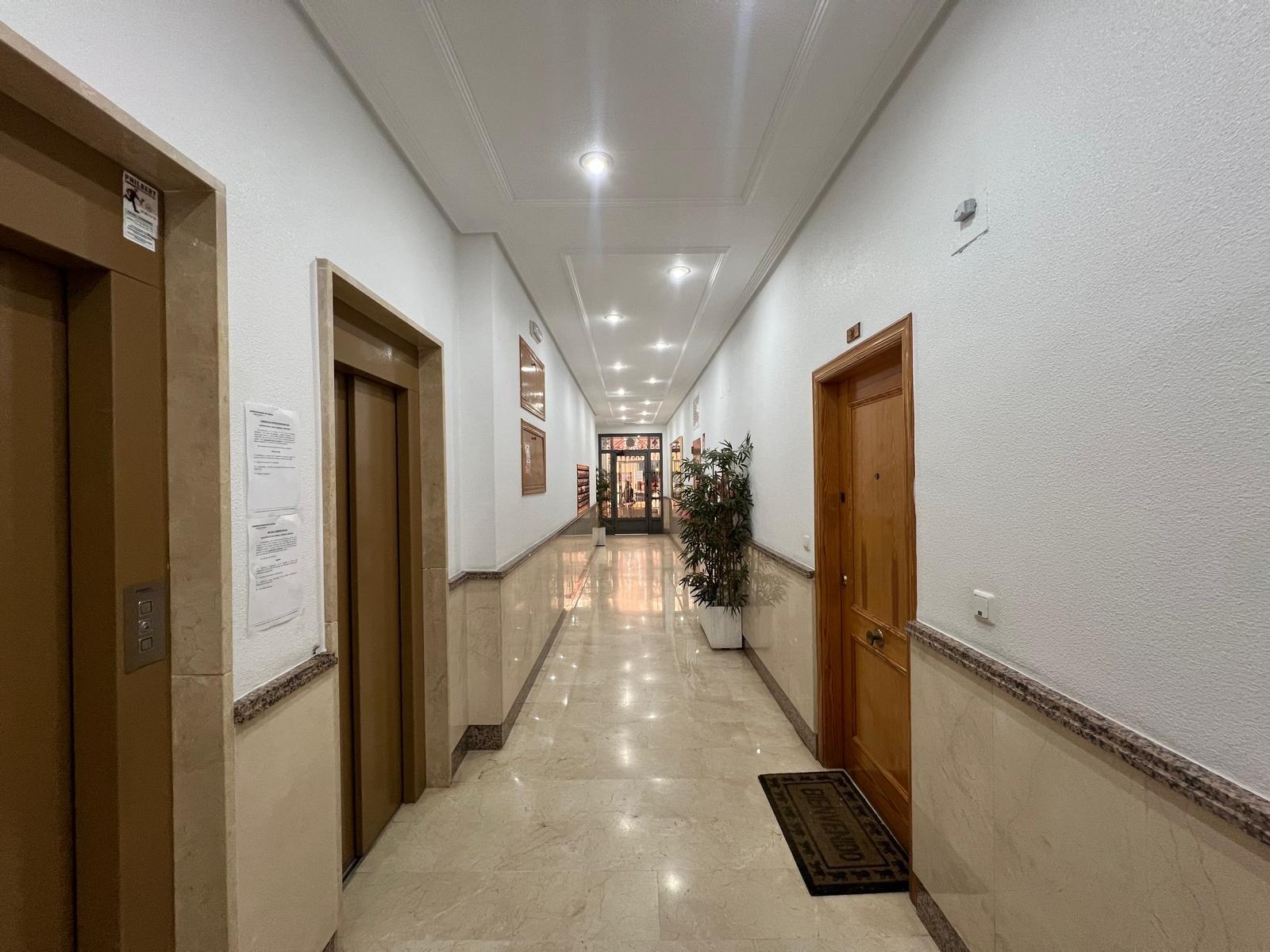 2 Bed, 1 Bath, ApartmentFor Sale, Torrevieja, Alicante