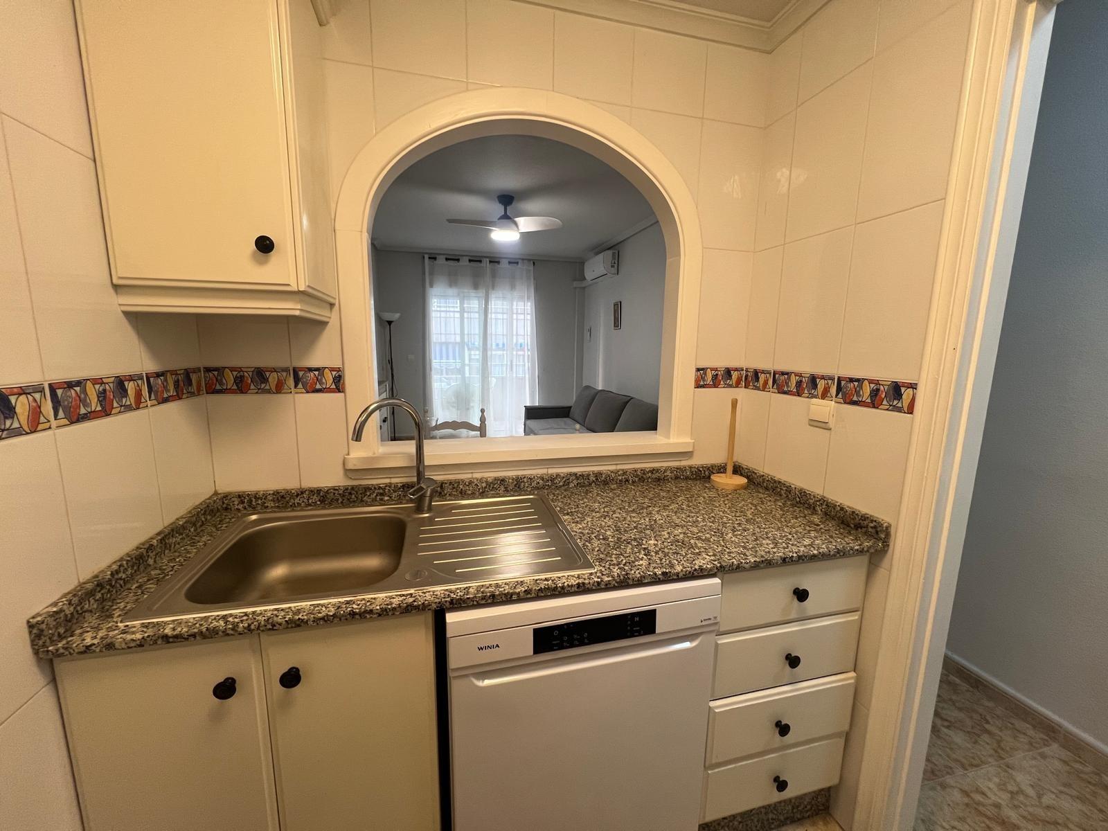 2 Bed, 1 Bath, ApartmentFor Sale, Torrevieja, Alicante