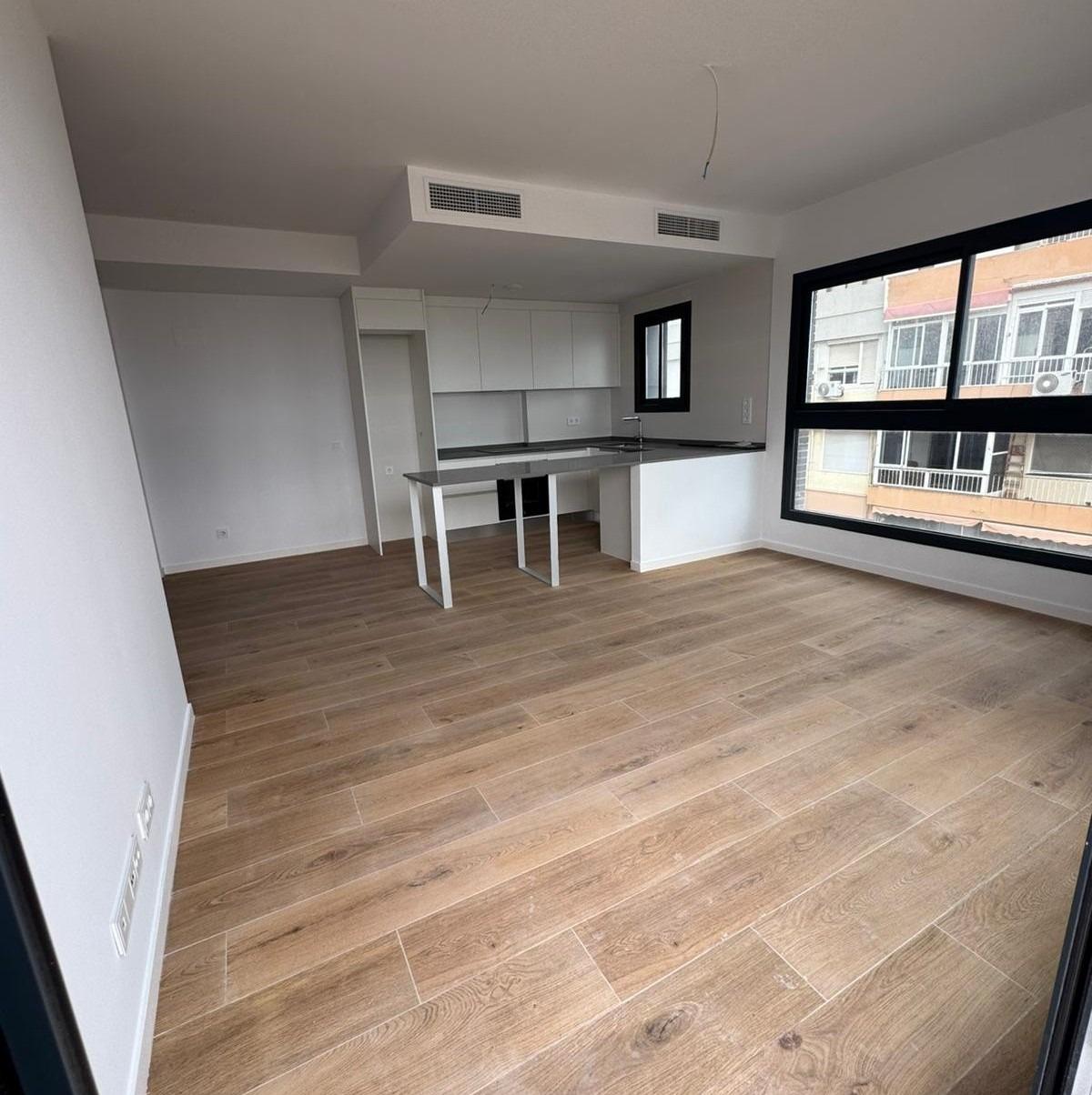 3 Bed, 2 Bath, ApartmentFor Sale, Alicante, Alicante