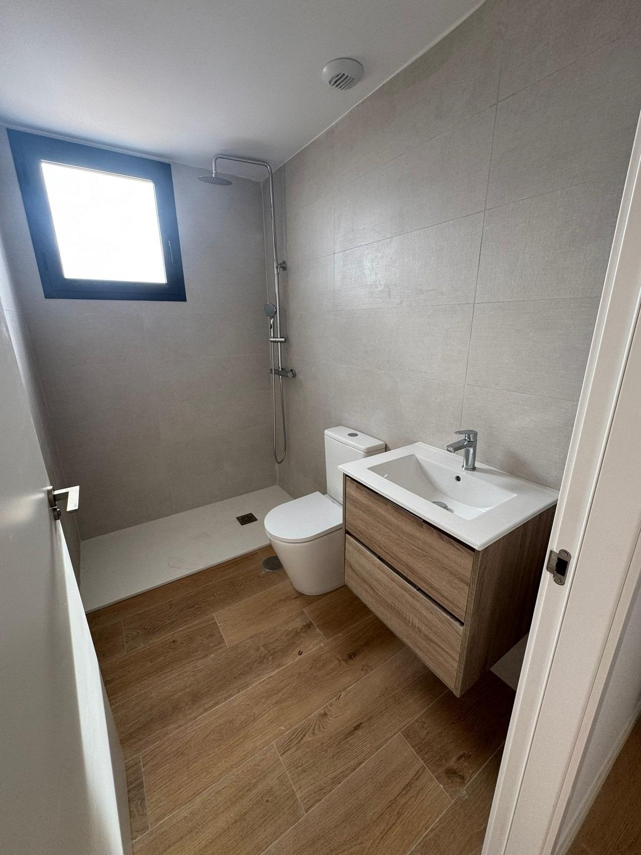 3 Bed, 2 Bath, ApartmentFor Sale, Alicante, Alicante