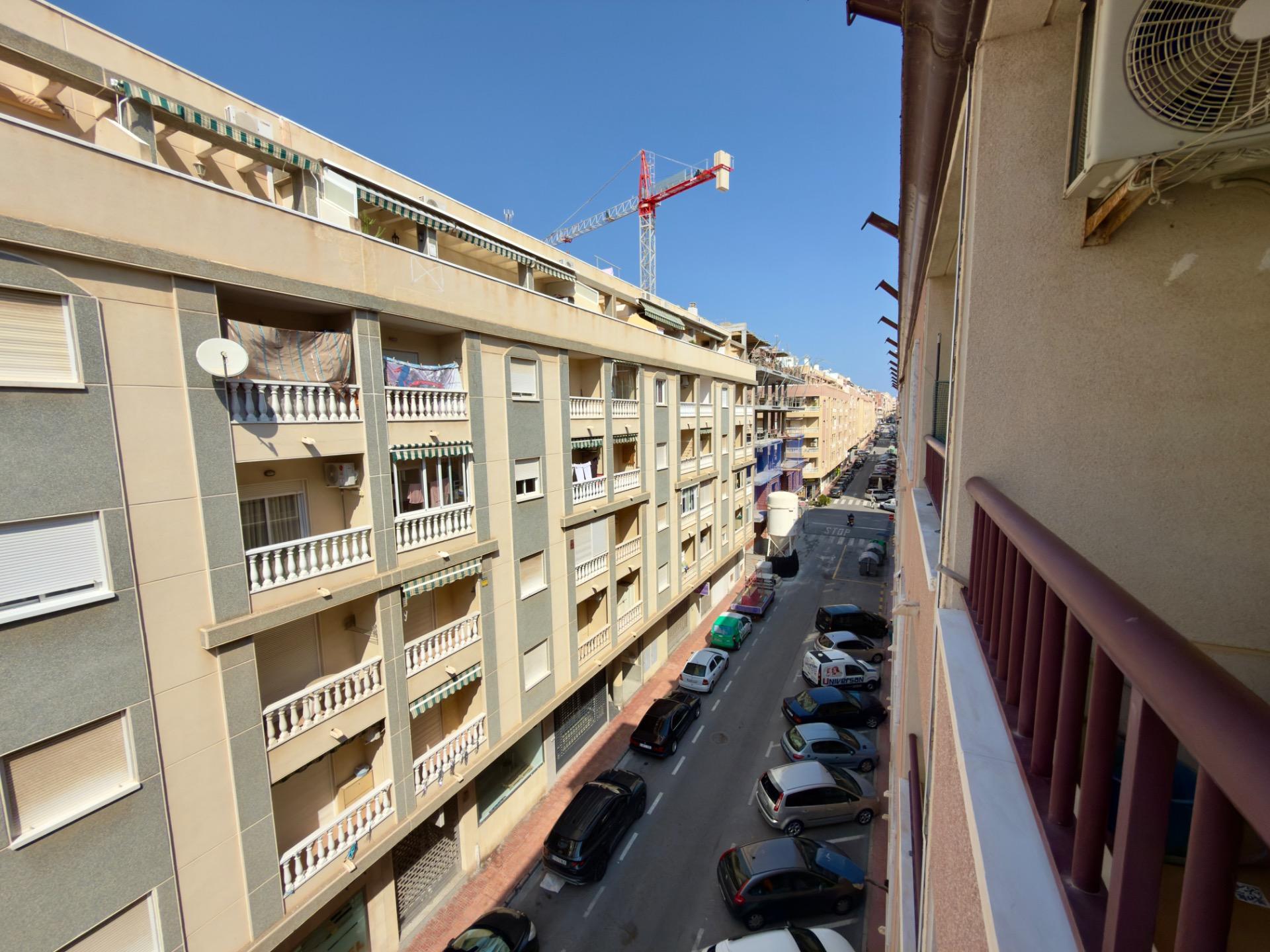 2 Bed, 1 Bath, ApartmentFor Sale, Torrevieja, Alicante