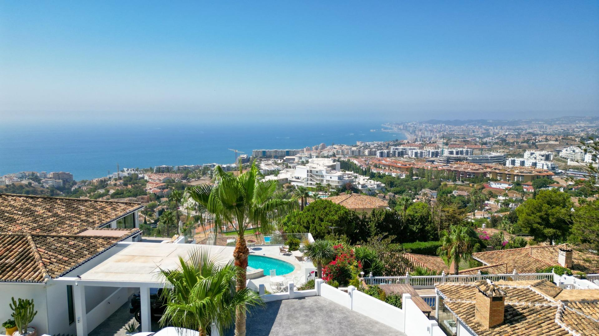 5 Bed, 5 Bath, HouseFor Sale, Benalmadena, Malaga