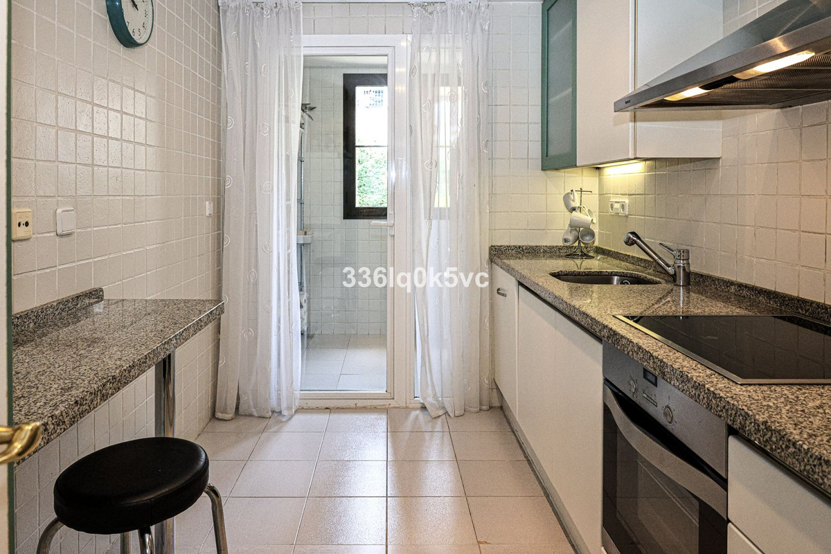 5 Bed, 4 Bath, ApartmentFor Sale, Benahavis, Malaga