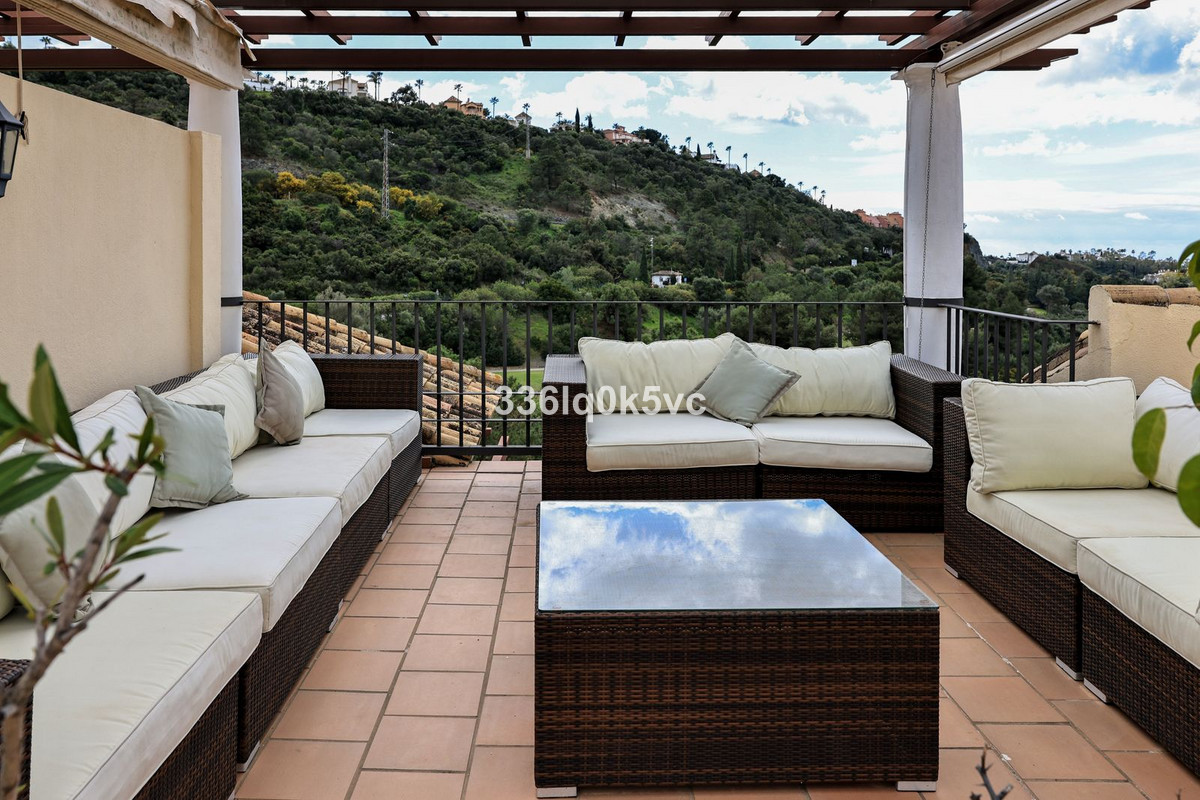 5 Bed, 4 Bath, ApartmentFor Sale, Benahavis, Malaga