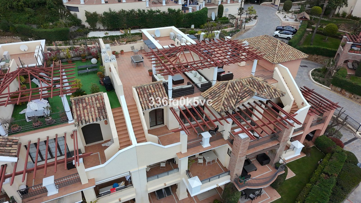 5 Bed, 4 Bath, ApartmentFor Sale, Benahavis, Malaga