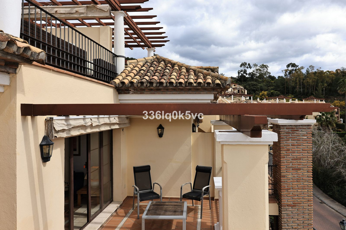 5 Bed, 4 Bath, ApartmentFor Sale, Benahavis, Malaga