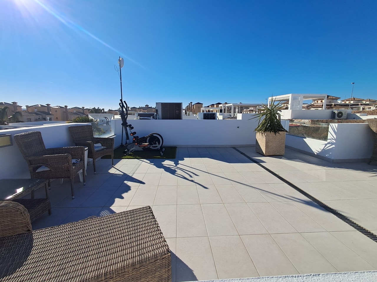 3 Bed, 2 Bath, HouseFor Sale, Villamartin, Alicante